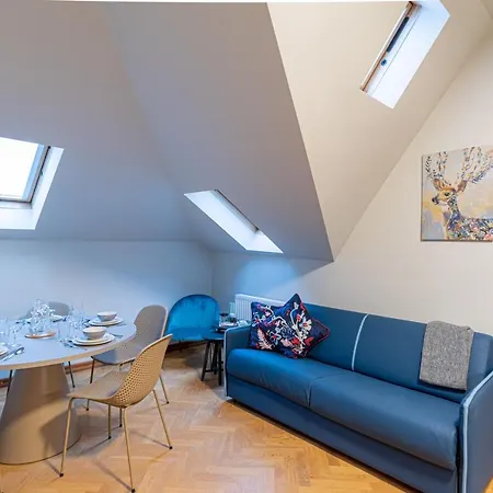 Dandelion Xixc Apartment